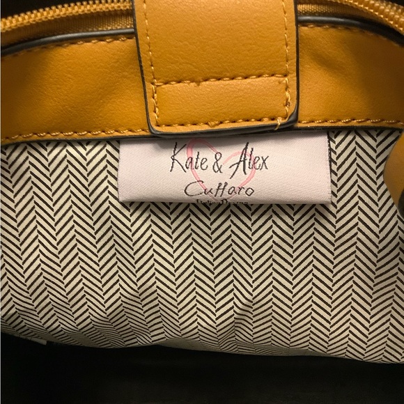 Kate & Alex crossbody purse - Picture 6 of 6